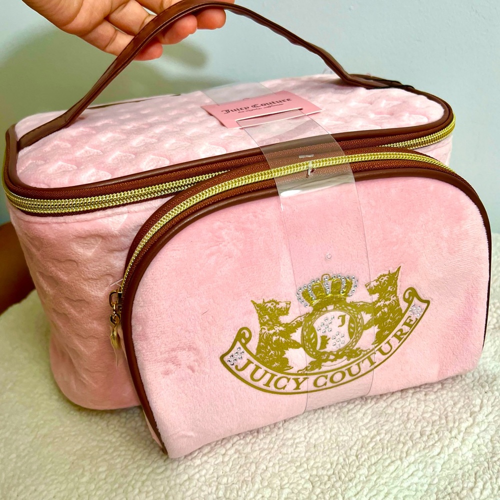Juicy Couture Pink Velvet Cosmetic Travel Case with Gold Crest